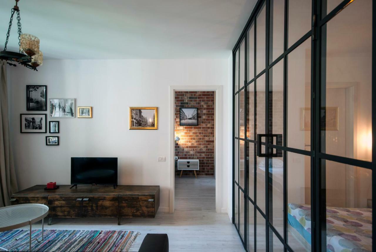Retro Midtown Apartment Boekarest Buitenkant foto